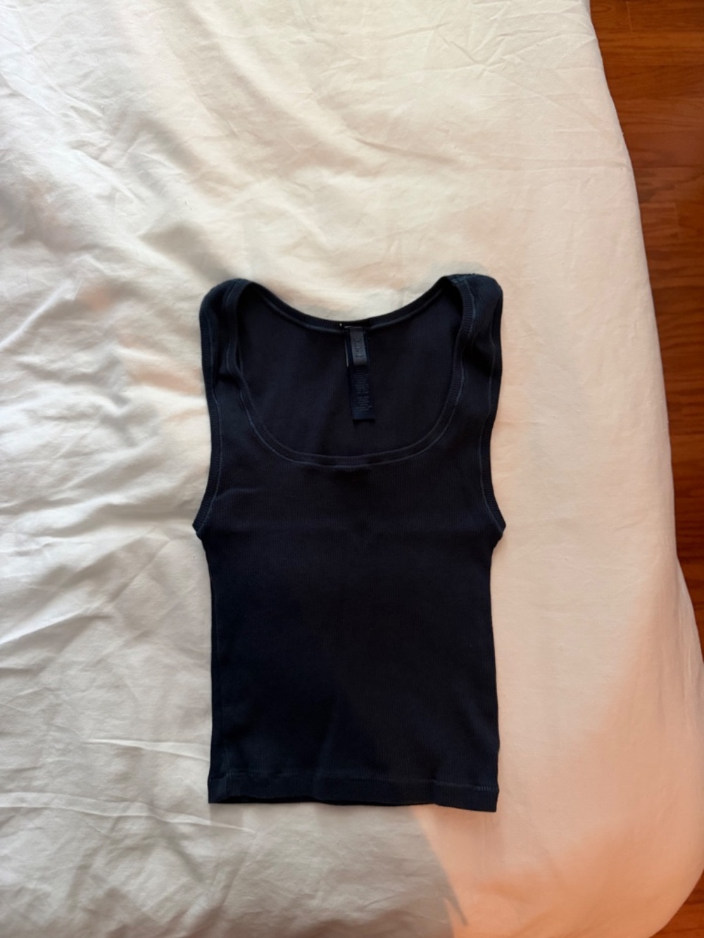 Like New Skims Cotton Rib Tank Top Navy| XS - Picture 3 of 5